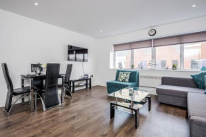 REAL - Watford Central Serviced Apartments - F3, Watford